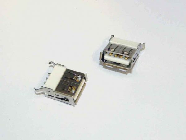 USB Type A 2.0 Vertical Straight  - BPOA-105